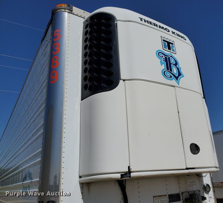 image for item DF8962 2004 Great Dane refrigerated van trailer