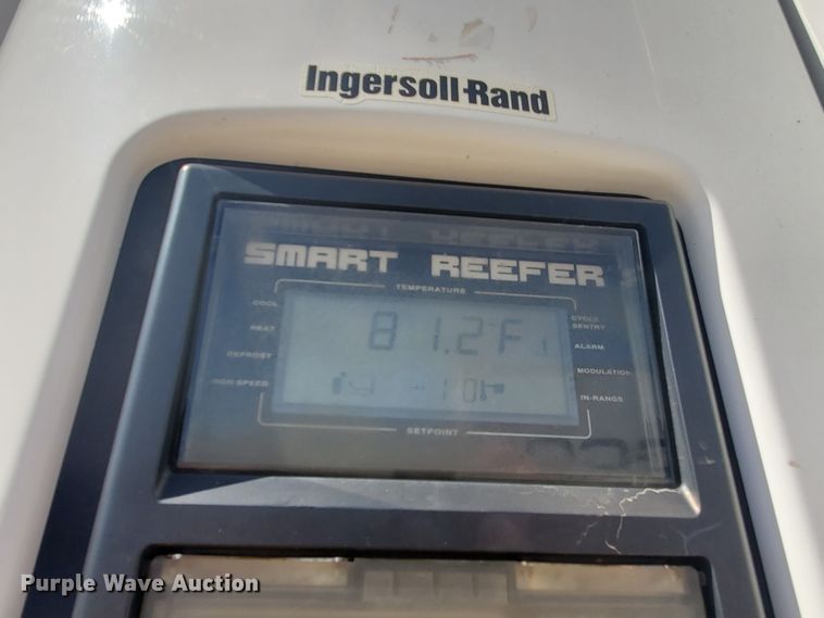 image for item DF8962 2004 Great Dane refrigerated van trailer