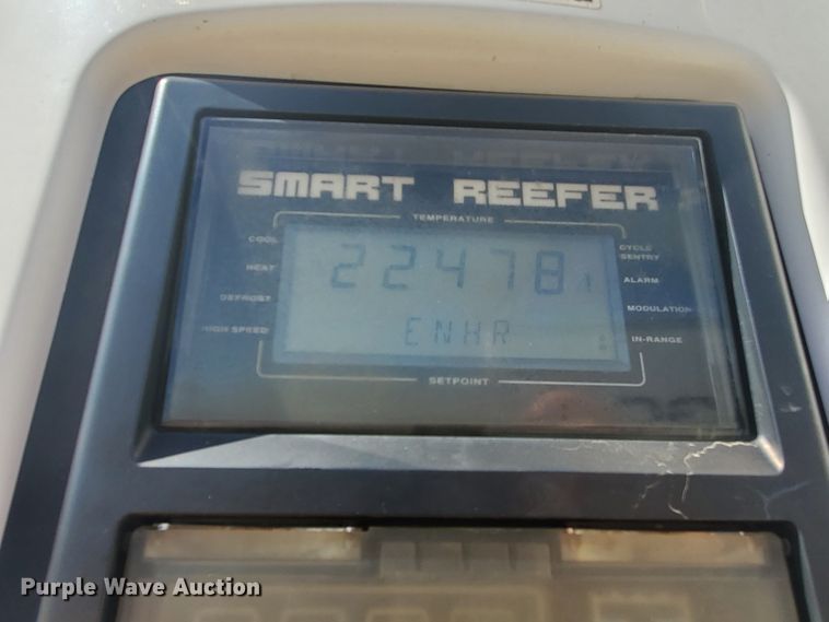 image for item DF8962 2004 Great Dane refrigerated van trailer