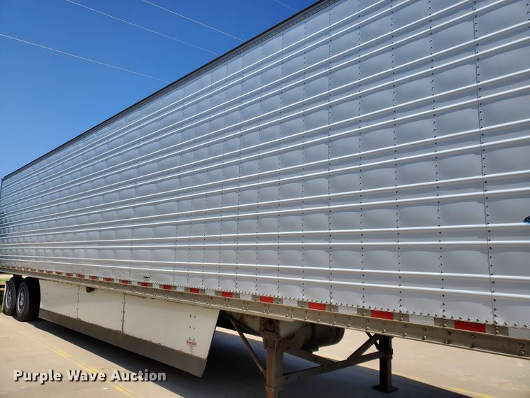 image for item DF8962 2004 Great Dane refrigerated van trailer