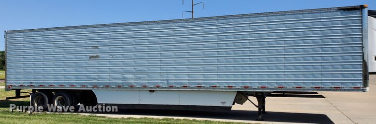 image for item DF8963 2004 Great Dane 8711TZ-1A53 refrigerated van trailer