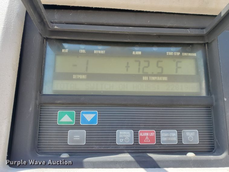 image for item DF8963 2004 Great Dane 8711TZ-1A53 refrigerated van trailer