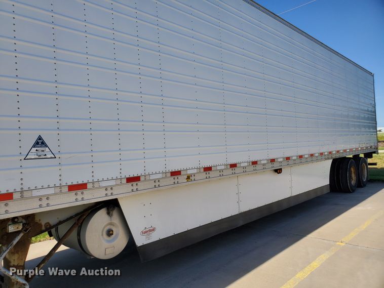 image for item DF8963 2004 Great Dane 8711TZ-1A53 refrigerated van trailer