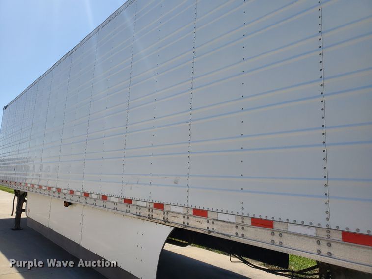 image for item DF8963 2004 Great Dane 8711TZ-1A53 refrigerated van trailer