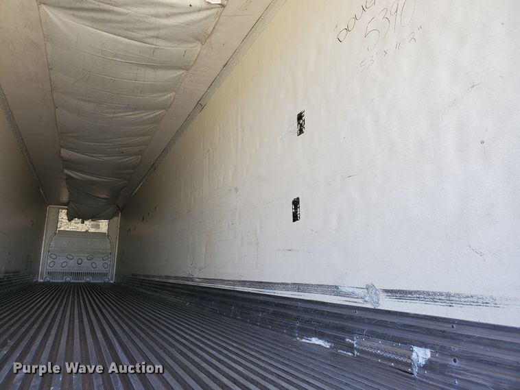 image for item DF8963 2004 Great Dane 8711TZ-1A53 refrigerated van trailer