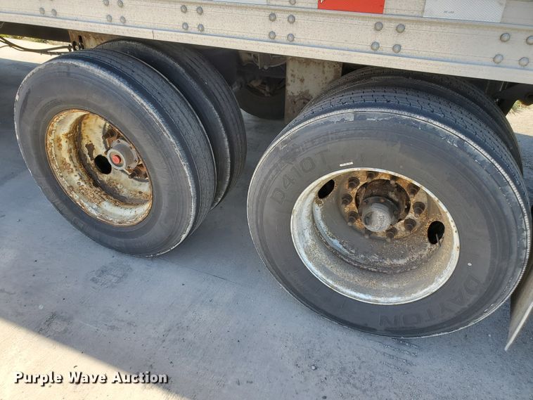 image for item DF8963 2004 Great Dane 8711TZ-1A53 refrigerated van trailer