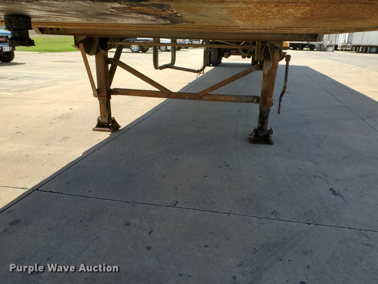image for item DF8964 2000 Wabash dry van trailer