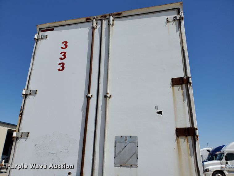 image for item DF8964 2000 Wabash dry van trailer
