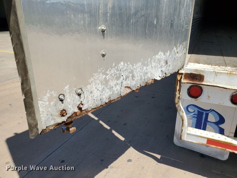 image for item DF8964 2000 Wabash dry van trailer