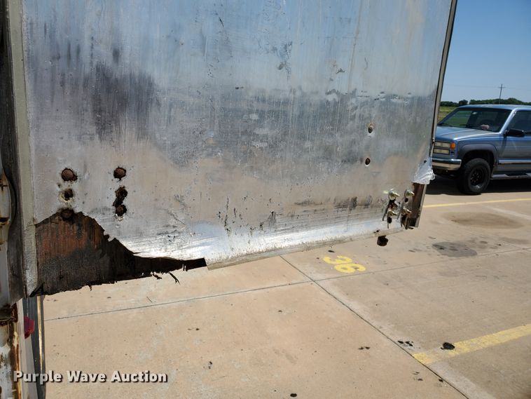 image for item DF8964 2000 Wabash dry van trailer