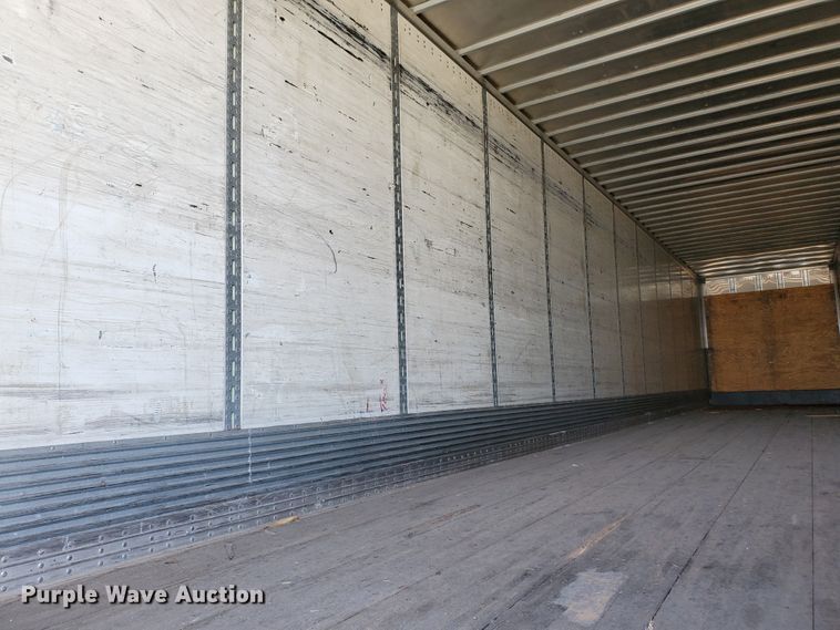 image for item DF8964 2000 Wabash dry van trailer