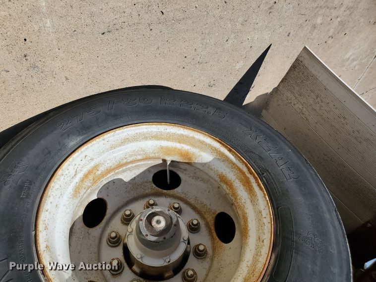 image for item DF8964 2000 Wabash dry van trailer