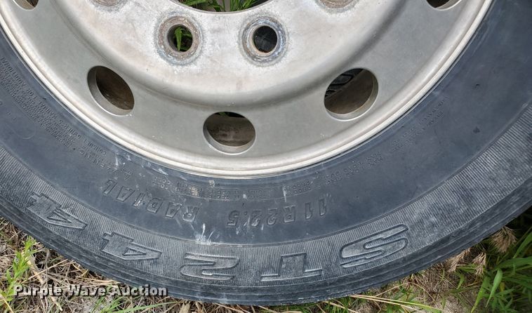 image for item DF8989 (1) 11R22.5 tires and wheels