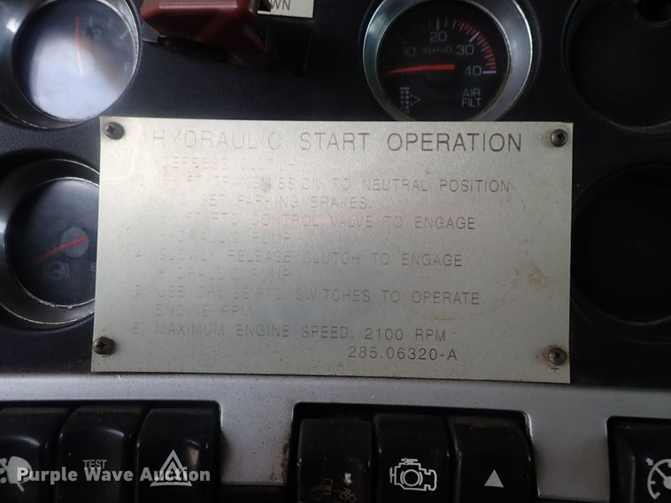 image for item DG2236 2007 Kenworth T800B  semi truck