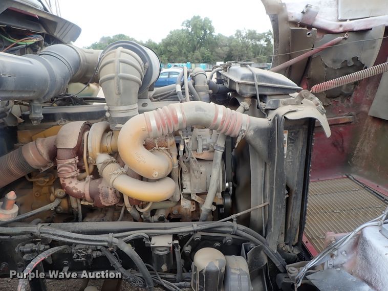 image for item DG2236 2007 Kenworth T800B  semi truck