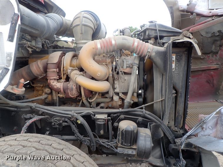 image for item DG2236 2007 Kenworth T800B  semi truck