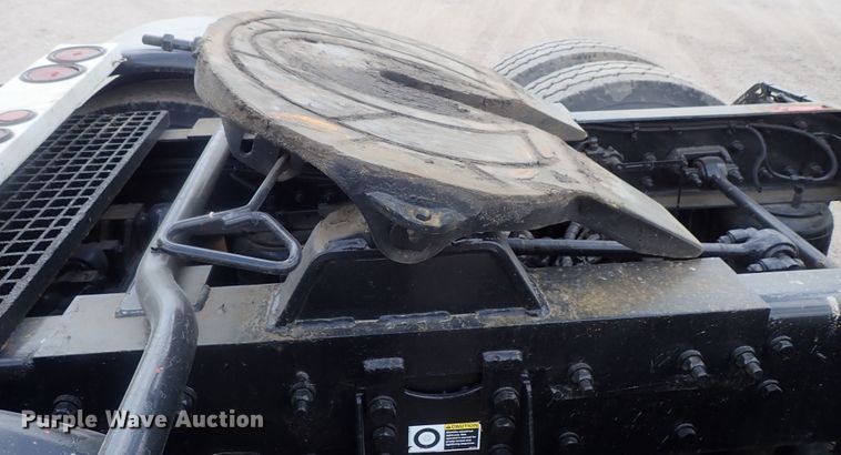 image for item DG2236 2007 Kenworth T800B  semi truck