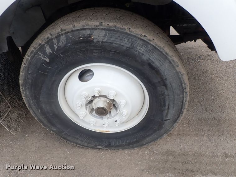 image for item DG2236 2007 Kenworth T800B  semi truck