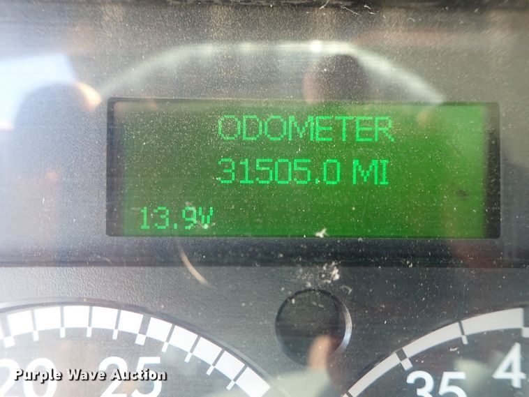 image for item DG2237 2006 Freightliner Business Class M2  semi truck