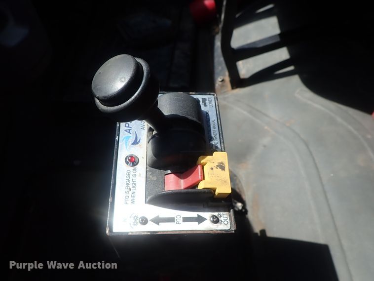 image for item DG2237 2006 Freightliner Business Class M2  semi truck