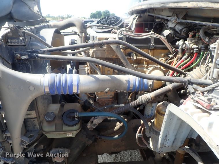 image for item DG2237 2006 Freightliner Business Class M2  semi truck