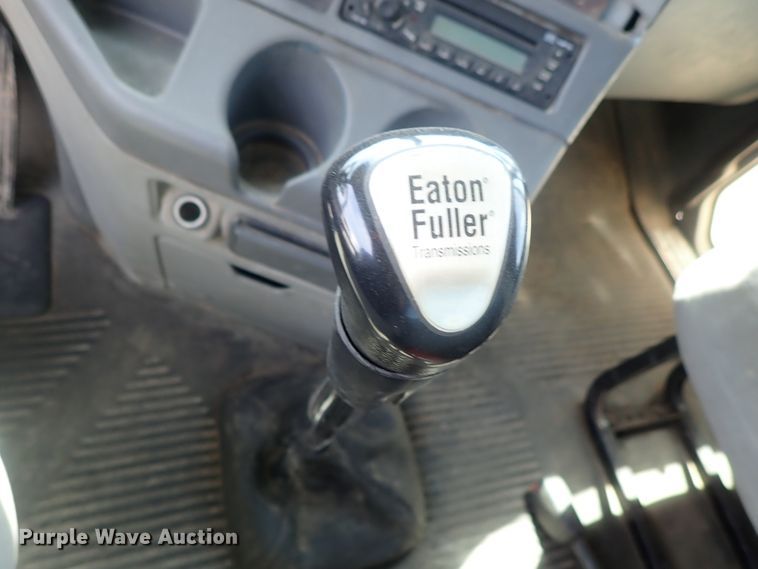 image for item DG2238 2006 Freightliner Century Class  semi truck