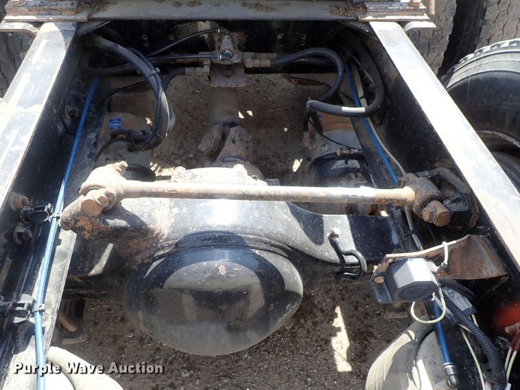 image for item DG2238 2006 Freightliner Century Class  semi truck