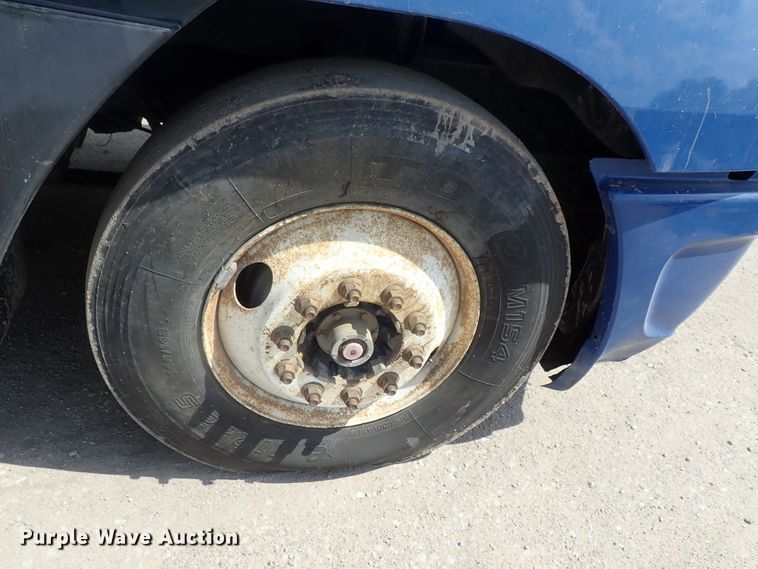 image for item DG2238 2006 Freightliner Century Class  semi truck