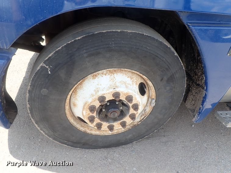 image for item DG2238 2006 Freightliner Century Class  semi truck