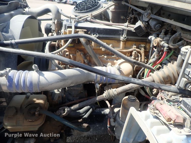 image for item DG2239 2006 Freightliner Business Class M2  semi truck