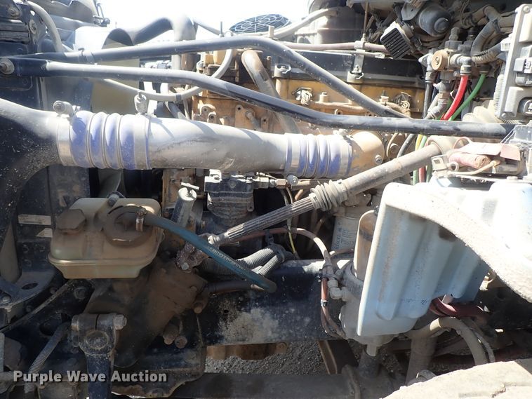 image for item DG2239 2006 Freightliner Business Class M2  semi truck