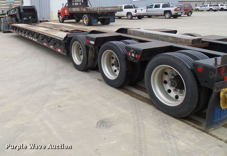 image for item DG5689 1998 Talbert T3DW-50SA-HRG-1-T1 lowboy equipment trailer