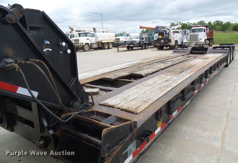 image for item DG5689 1998 Talbert T3DW-50SA-HRG-1-T1 lowboy equipment trailer