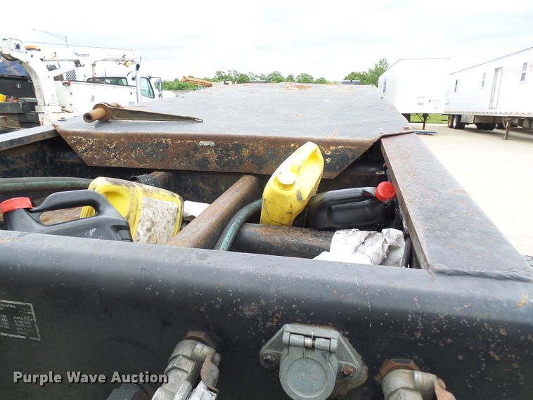 image for item DG5689 1998 Talbert T3DW-50SA-HRG-1-T1 lowboy equipment trailer