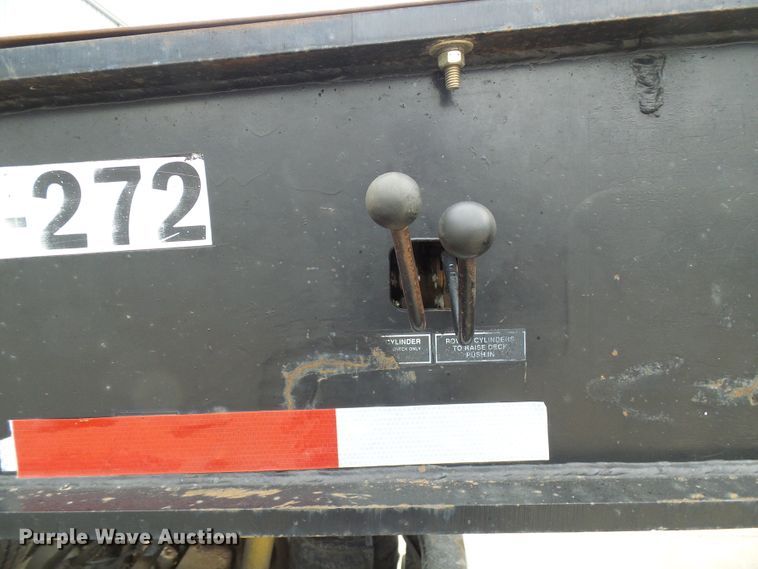 image for item DG5689 1998 Talbert T3DW-50SA-HRG-1-T1 lowboy equipment trailer