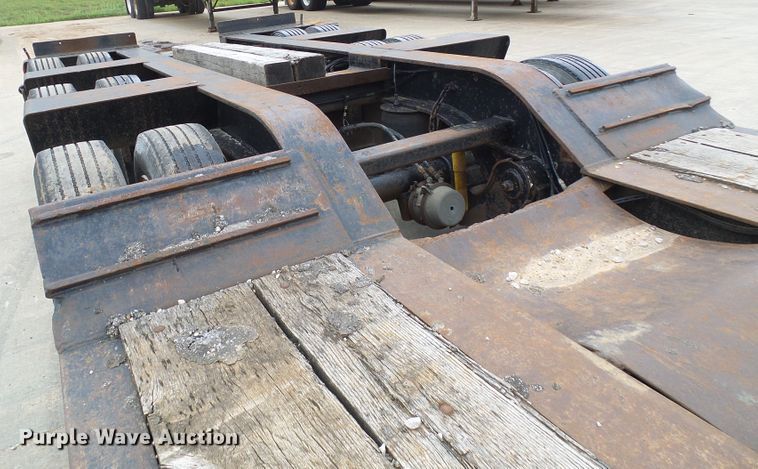 image for item DG5689 1998 Talbert T3DW-50SA-HRG-1-T1 lowboy equipment trailer
