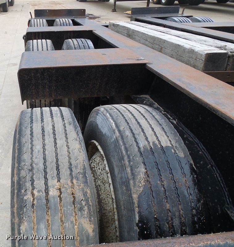 image for item DG5689 1998 Talbert T3DW-50SA-HRG-1-T1 lowboy equipment trailer