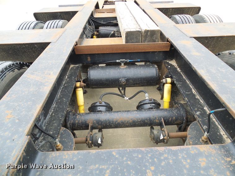 image for item DG5689 1998 Talbert T3DW-50SA-HRG-1-T1 lowboy equipment trailer