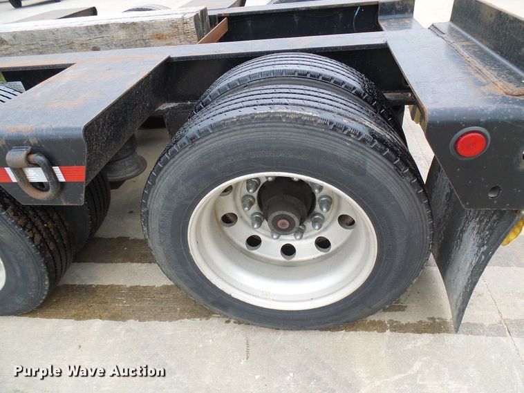 image for item DG5689 1998 Talbert T3DW-50SA-HRG-1-T1 lowboy equipment trailer