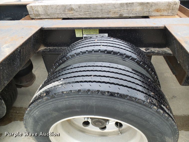 image for item DG5689 1998 Talbert T3DW-50SA-HRG-1-T1 lowboy equipment trailer