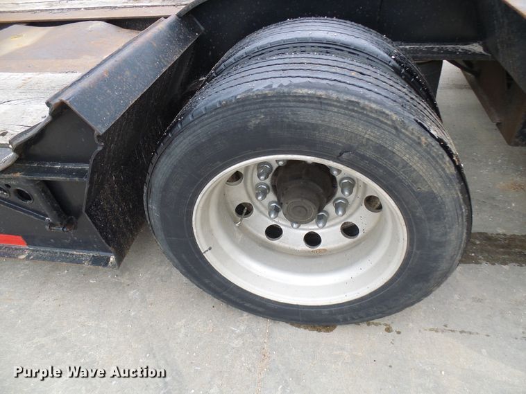 image for item DG5689 1998 Talbert T3DW-50SA-HRG-1-T1 lowboy equipment trailer