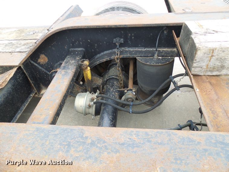 image for item DG5689 1998 Talbert T3DW-50SA-HRG-1-T1 lowboy equipment trailer