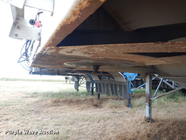 image for item DG5991 2008 Jet WO12402 double hopper bottom grain trailer