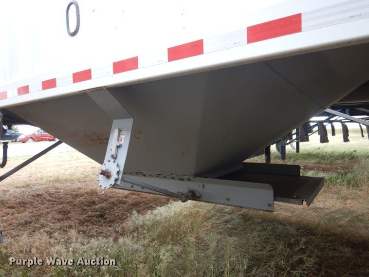 image for item DG5991 2008 Jet WO12402 double hopper bottom grain trailer