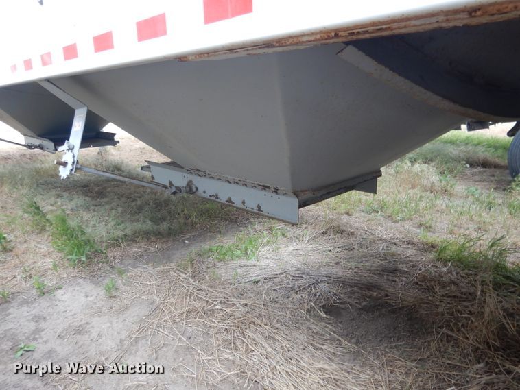 image for item DG5991 2008 Jet WO12402 double hopper bottom grain trailer