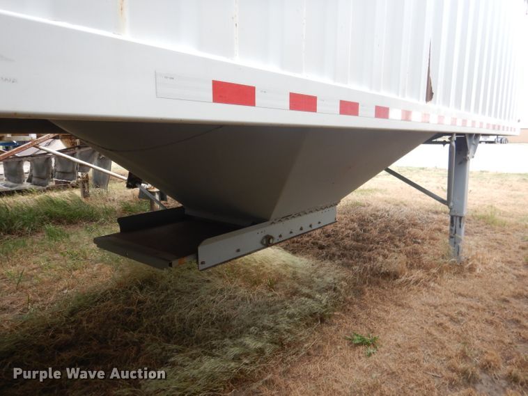 image for item DG5991 2008 Jet WO12402 double hopper bottom grain trailer