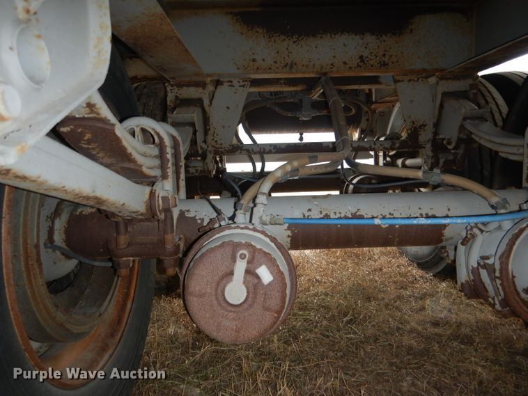 image for item DG5991 2008 Jet WO12402 double hopper bottom grain trailer