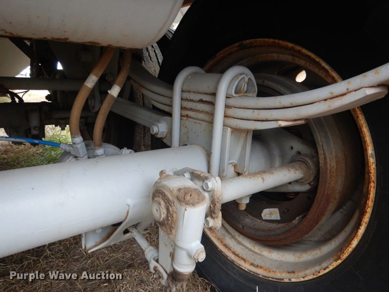 image for item DG5991 2008 Jet WO12402 double hopper bottom grain trailer