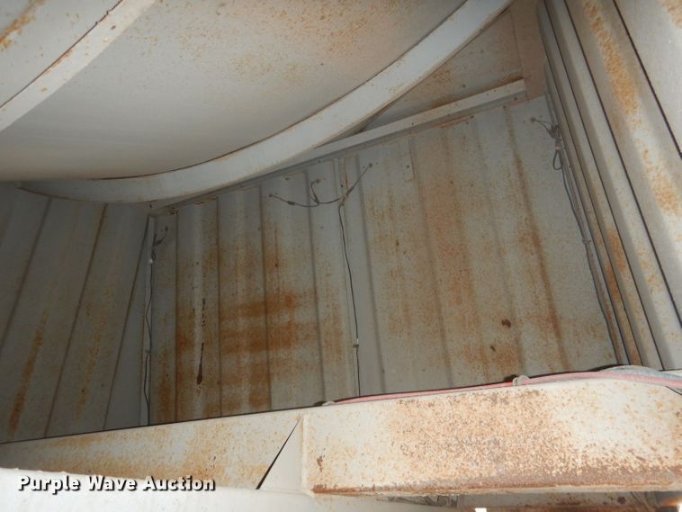 image for item DG5991 2008 Jet WO12402 double hopper bottom grain trailer