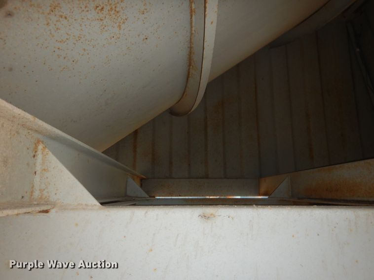 image for item DG5991 2008 Jet WO12402 double hopper bottom grain trailer